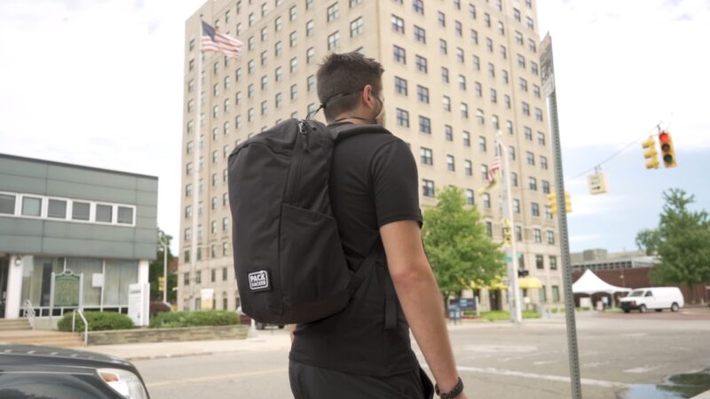 Clean a Laptop Bag back