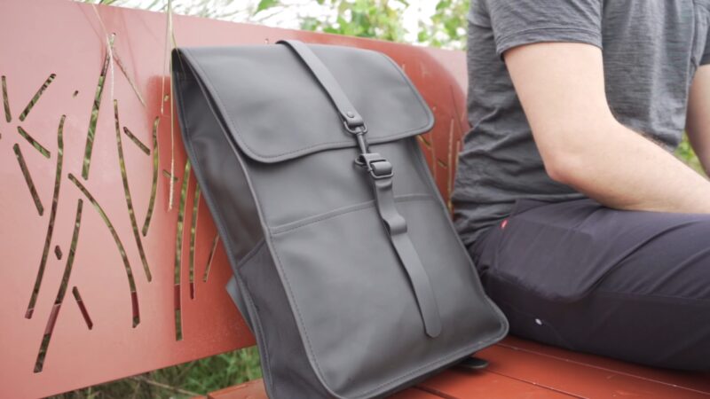 Clean a Laptop Bag leather